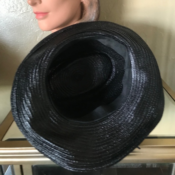 SMART 1960s\' BLACK STRAW FEDORA WITH WHITE VINYL TRIM AND BLACK OSTRICH FEATHER main image 9